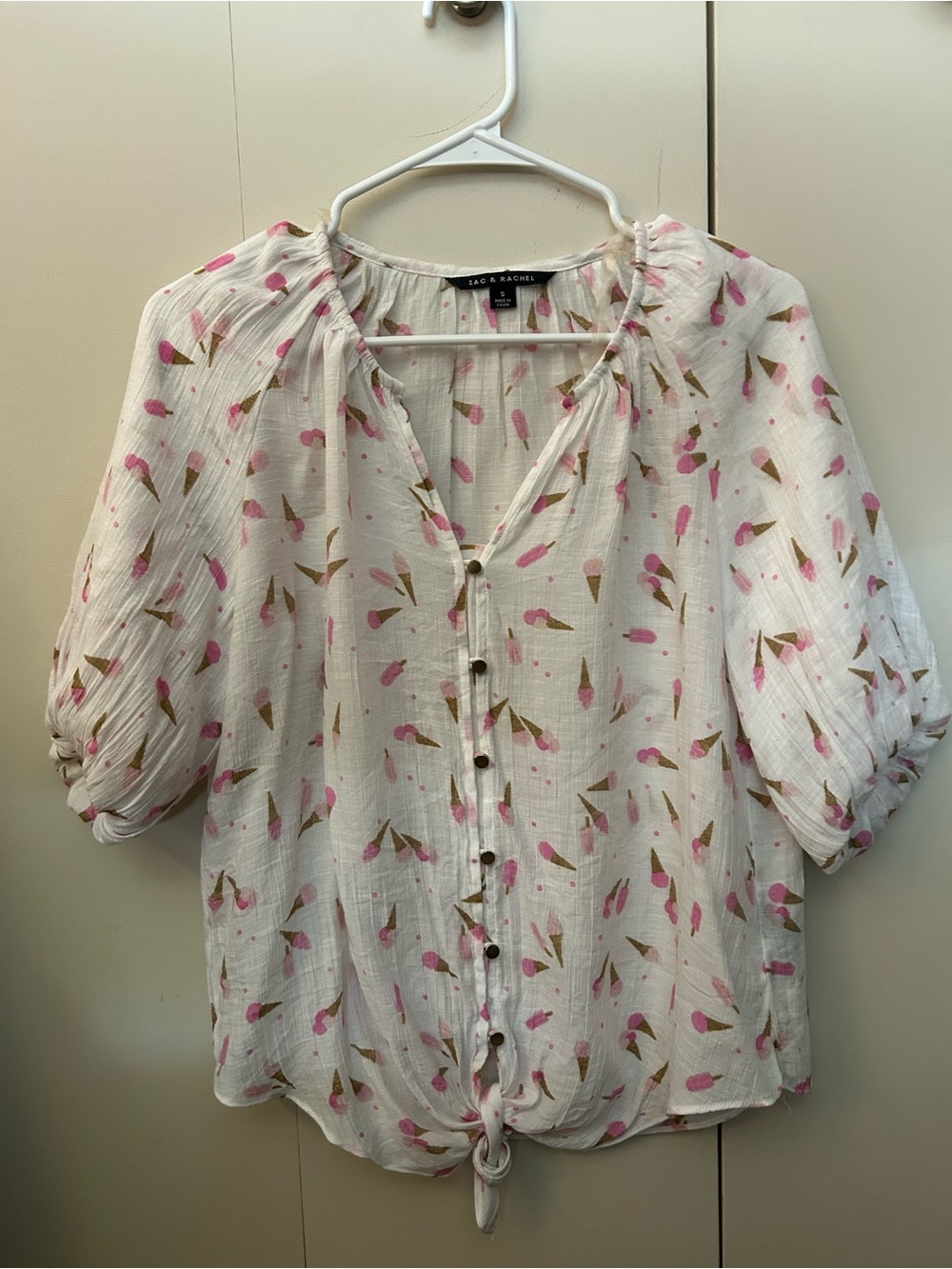 Zac & Rachel Cream White Button-Front Floral Tie Hem Blouse